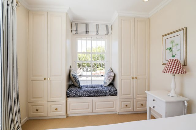 Best bedroom built-in cupboard ideas for your modern home | Lew Geffen ...